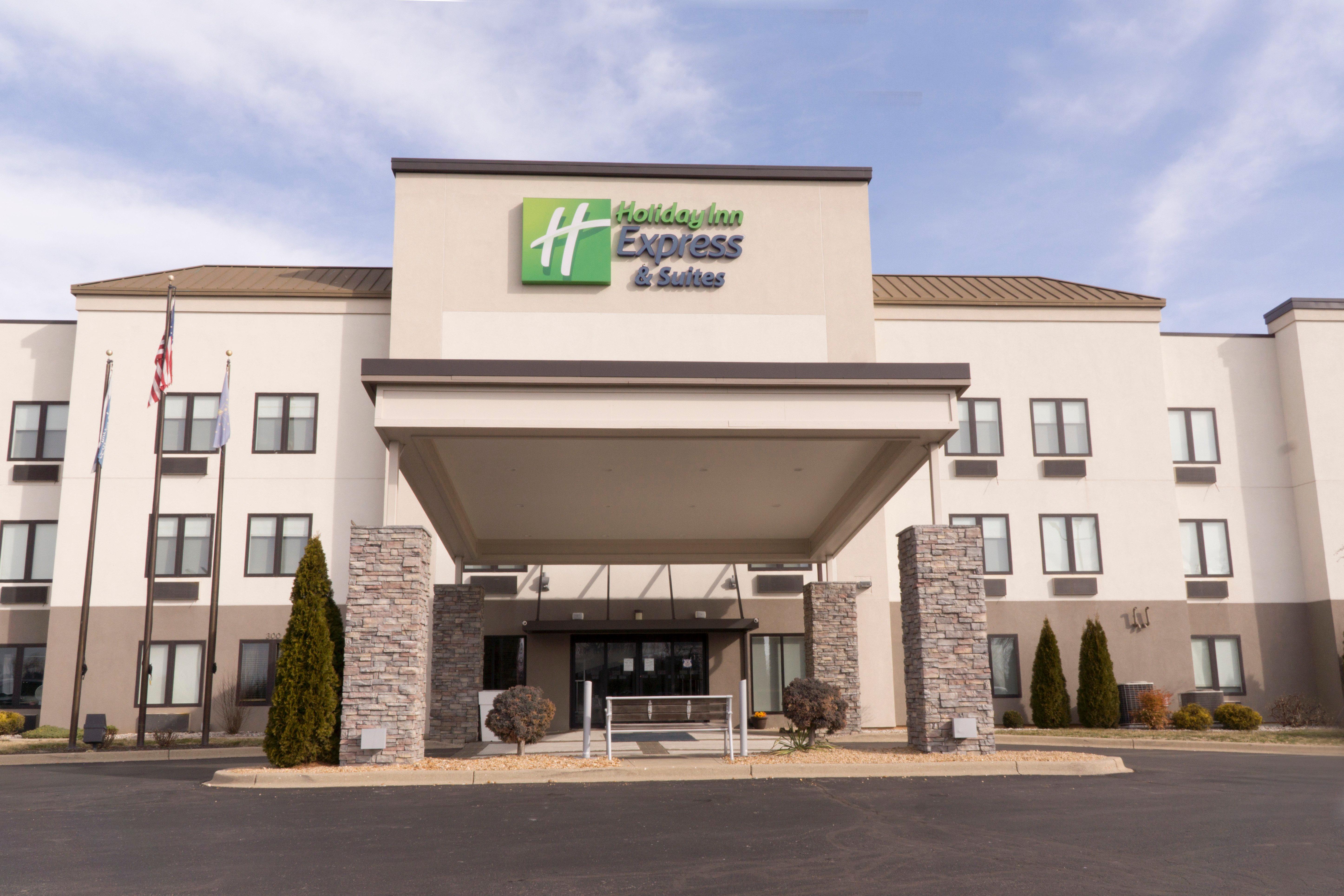 Holiday Inn Express Hotel & Suites Madison By Ihg Exterior photo