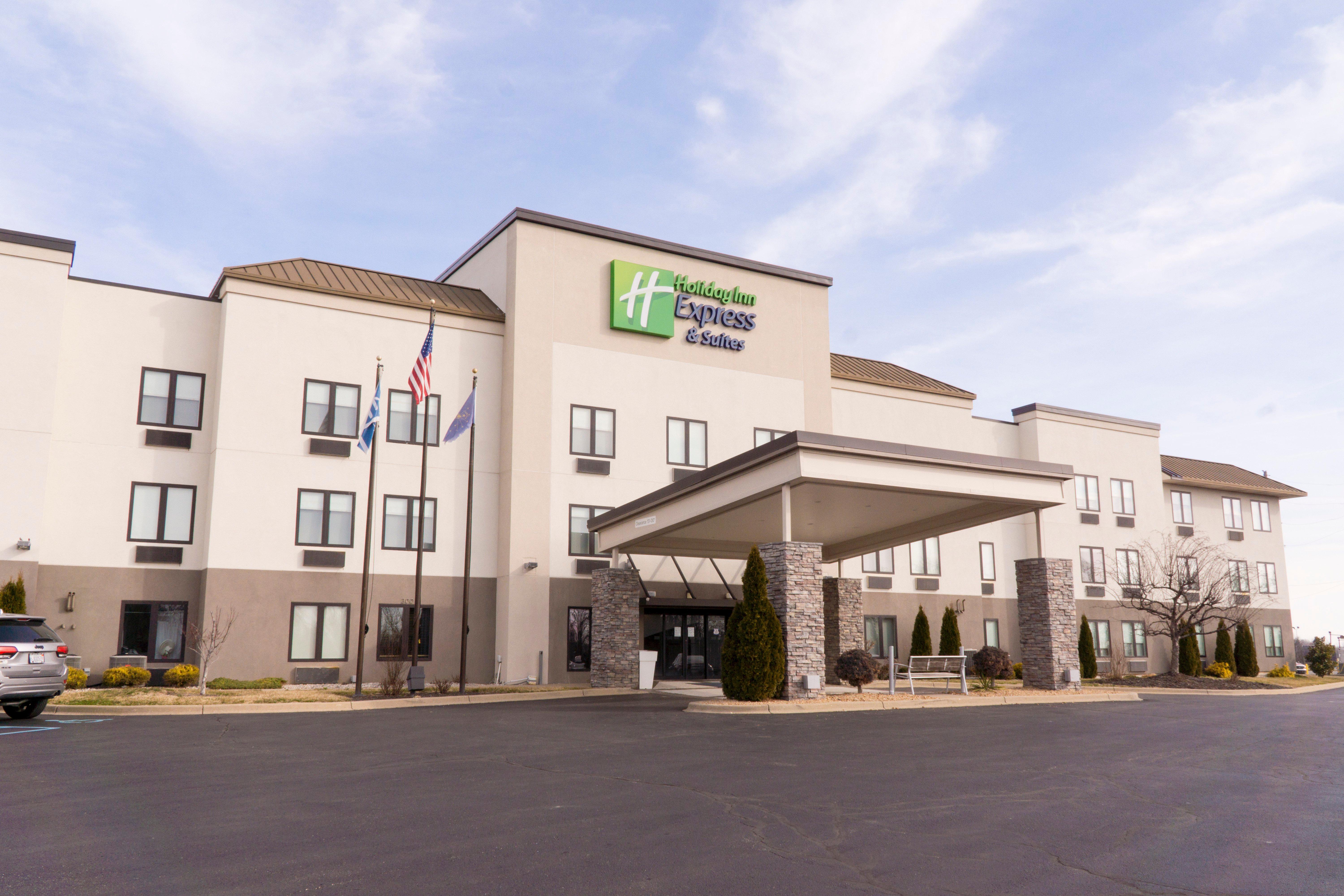 Holiday Inn Express Hotel & Suites Madison By Ihg Exterior photo